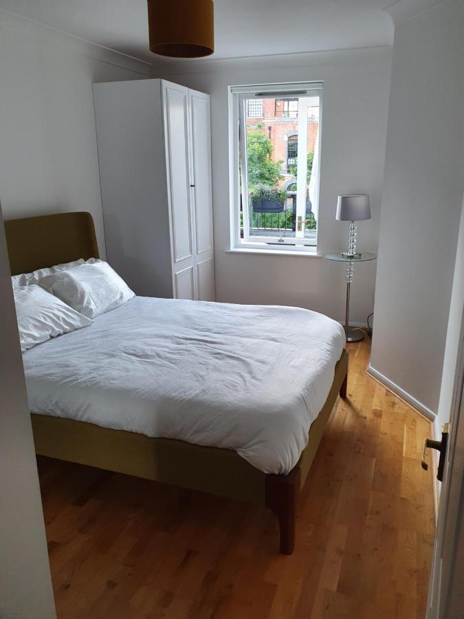 Luxury Private Mews Modern Apartment In The City Лондон Екстериор снимка